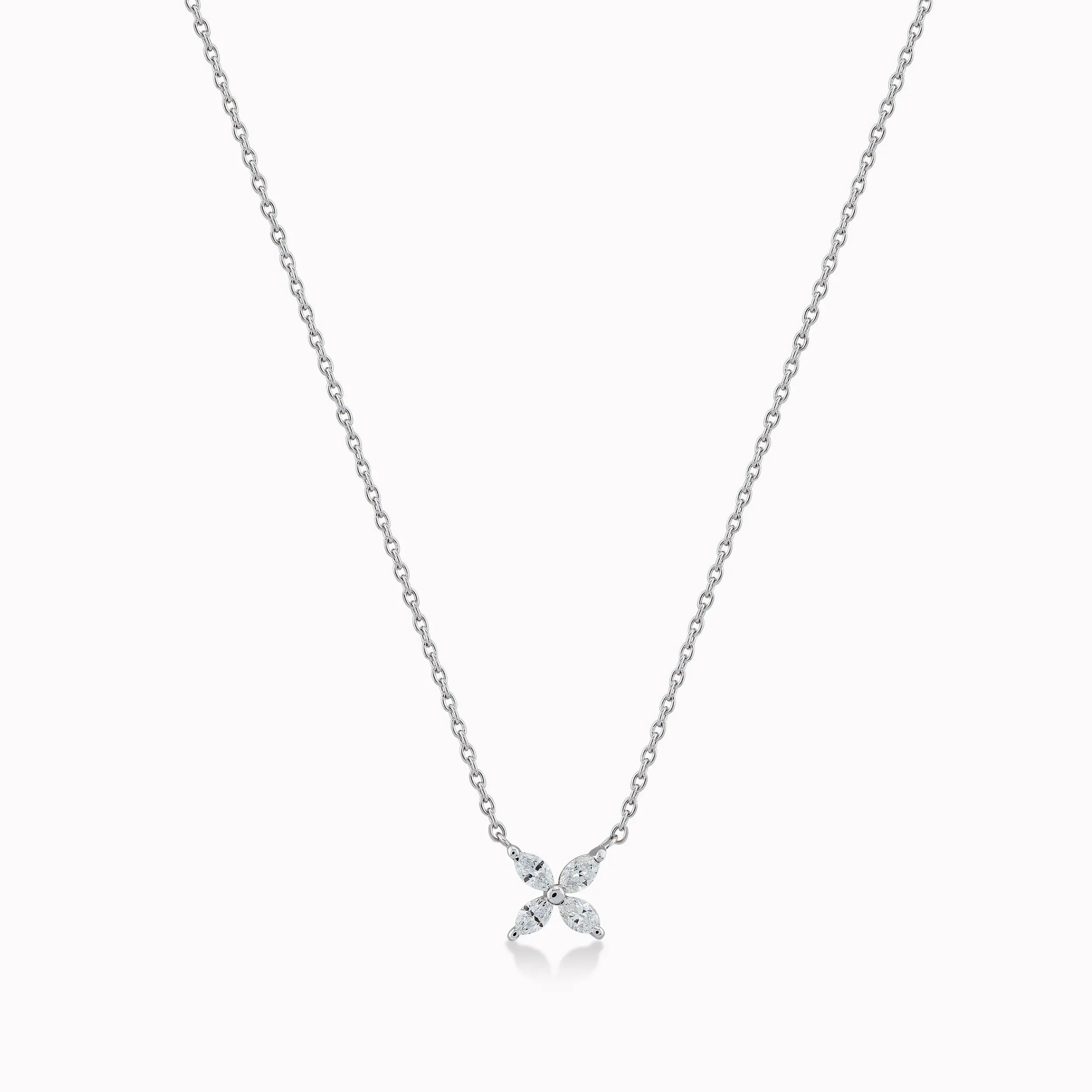 Lant cu Pandantiv Aur Alb 18K cu Diamante 0.20ct